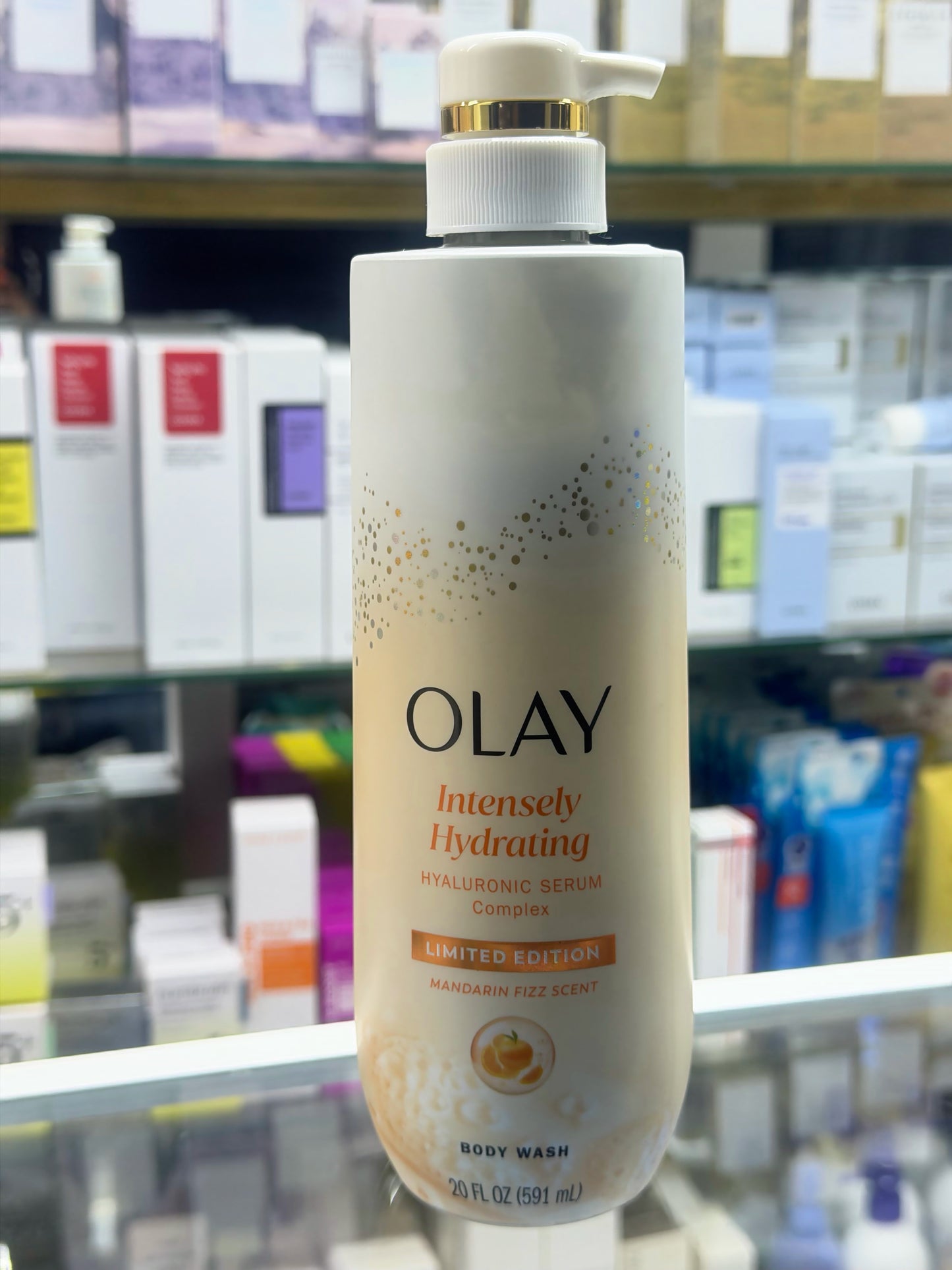 Olay Intensely Hydrating Hyaluronic Serum Complex Body wash